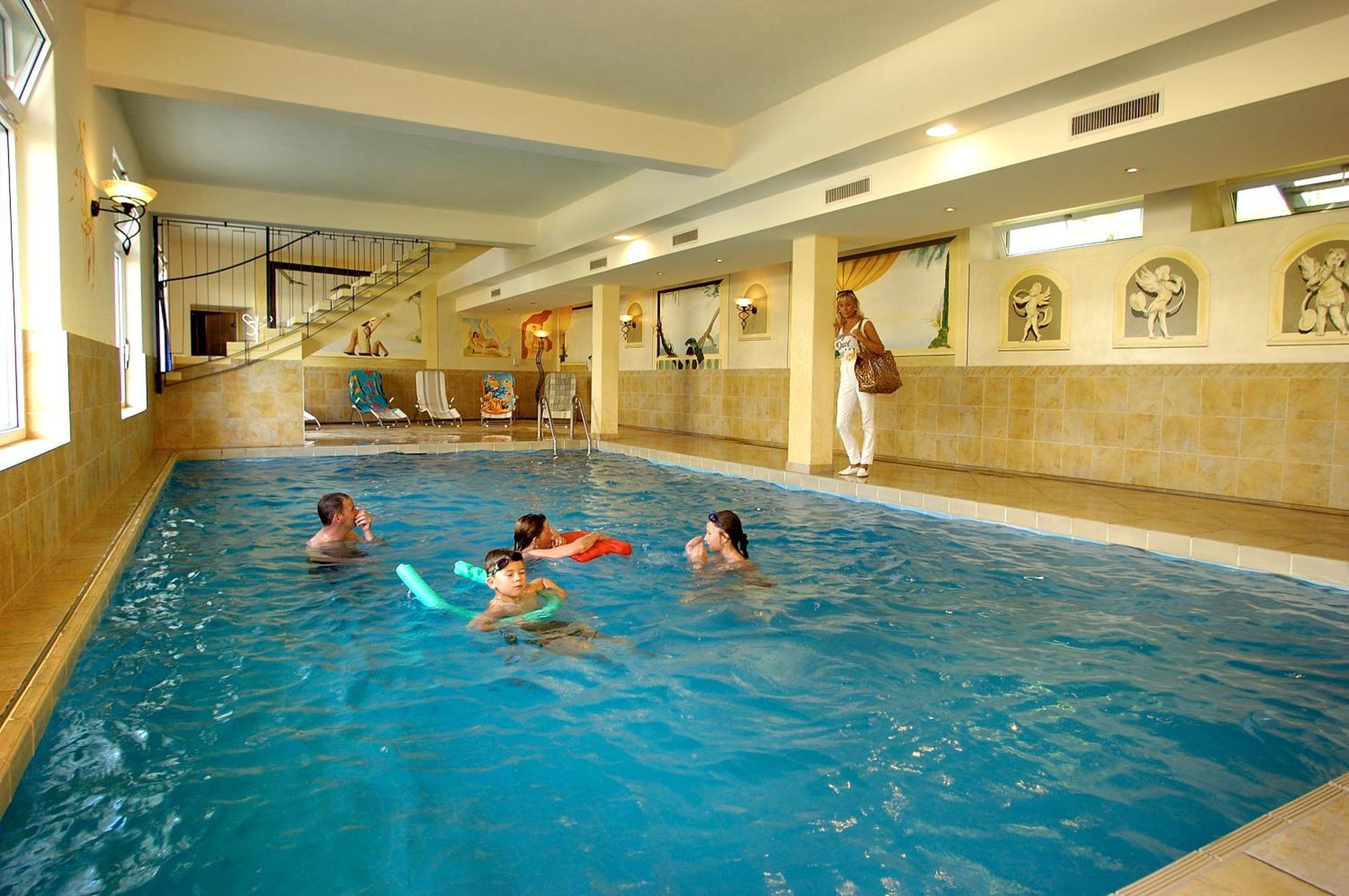 Seehotel Steiner Seeboden Bagian luar foto